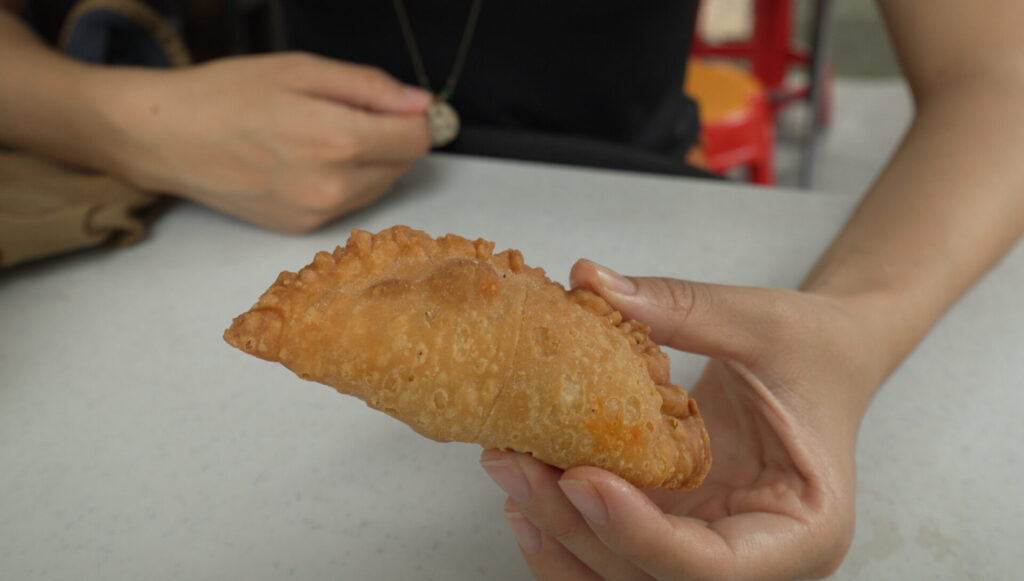 カレーパフ