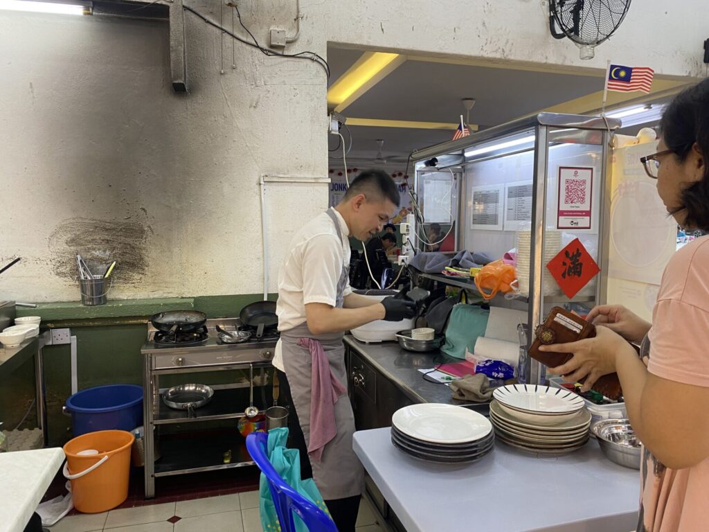パスタ屋さんのシェフ