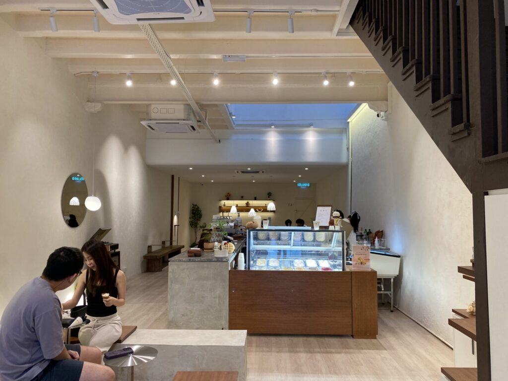 ジェラート屋の内装