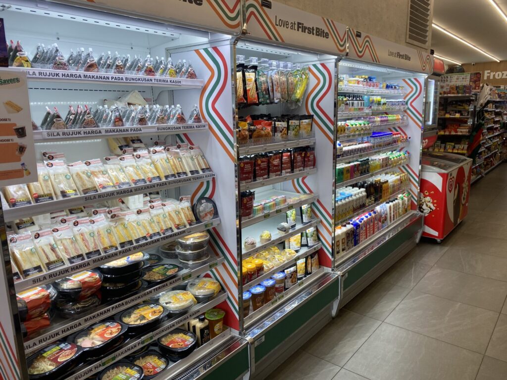 コンビニの店内①