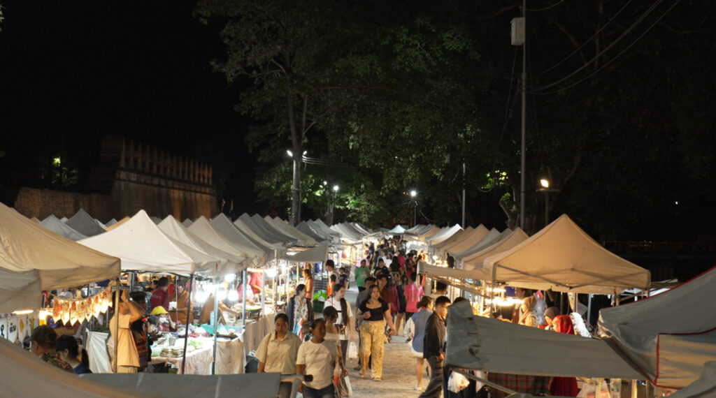 ナイトマーケットの様子