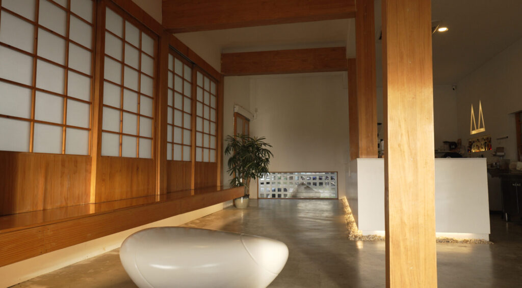 日本風カフェの内観