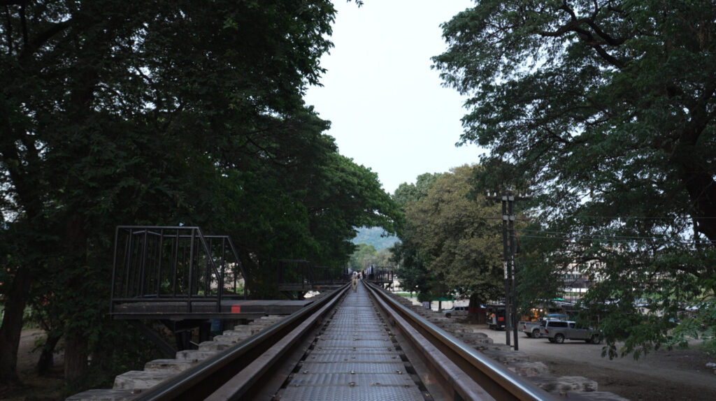 クウェー川鉄橋の写真スポット