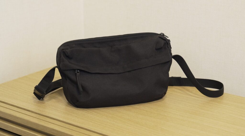 無印良品のショルダーバッグ