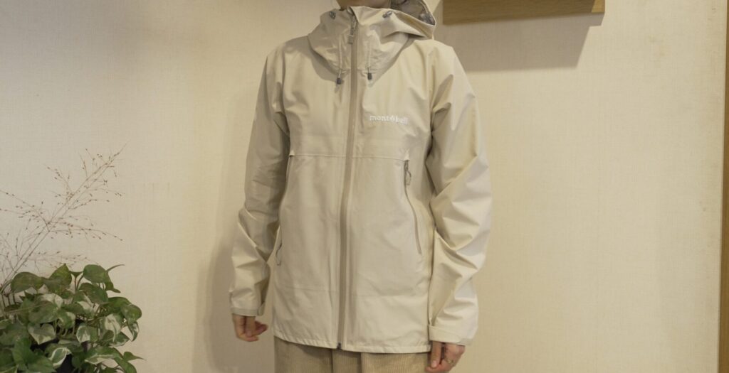 mntbellのストームクルーザー